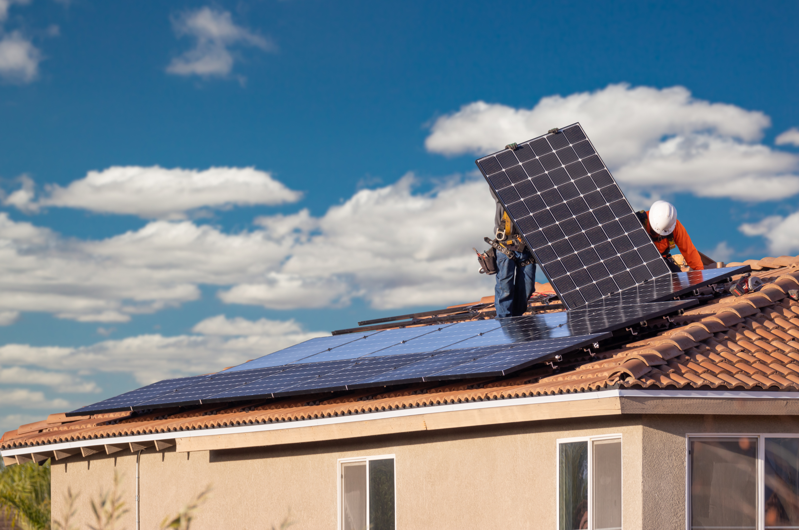 Pannelli Solari e Fotovoltaici danni e coperture